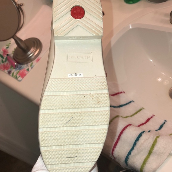 White Hunter Rain Boots - Picture 5 of 5